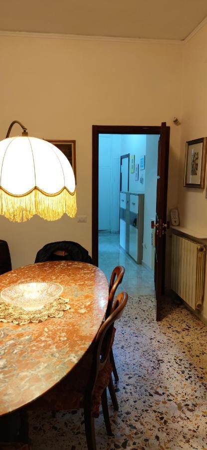 Casa Vacanze "A Casa Di Maria" Наполи Екстериор снимка