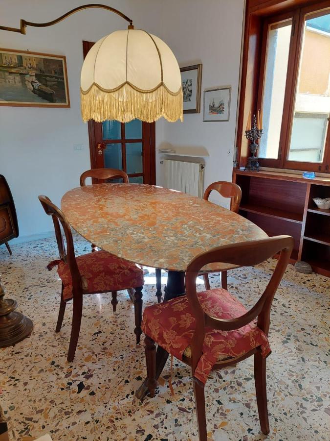 Casa Vacanze "A Casa Di Maria" Наполи Екстериор снимка